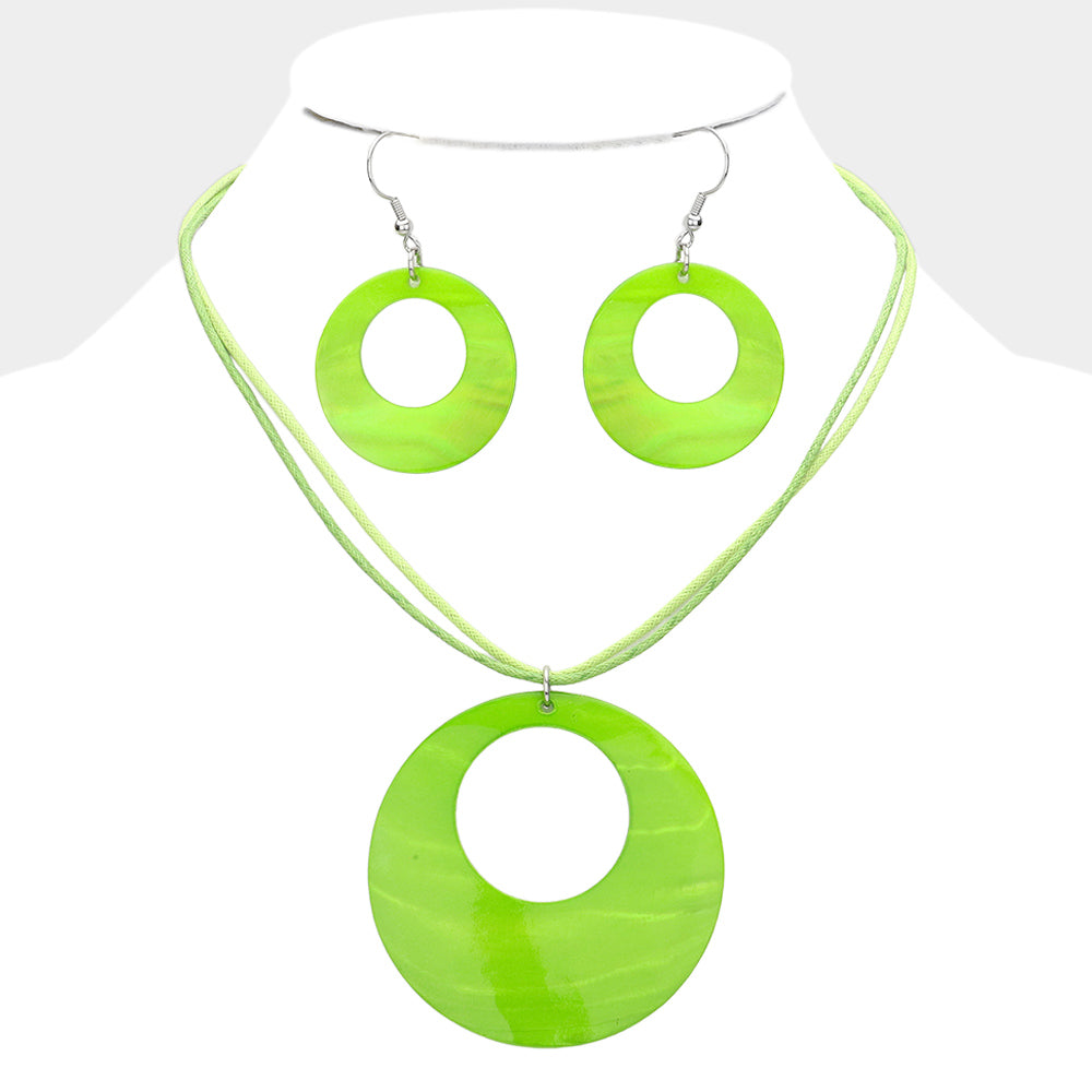 Mother of Pearl Pendant Necklace Earring Set